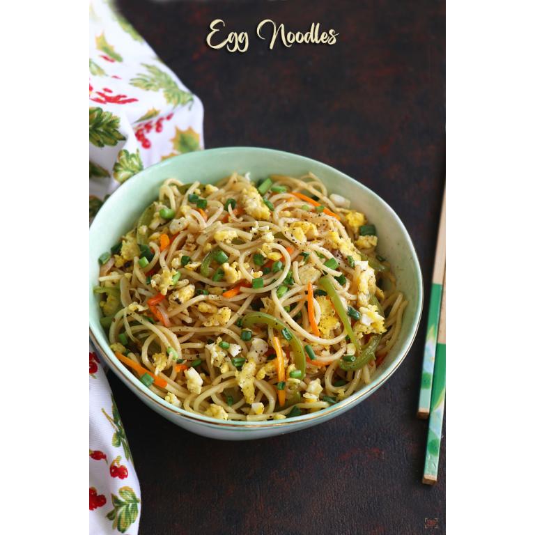 Egg Hakka Noodles