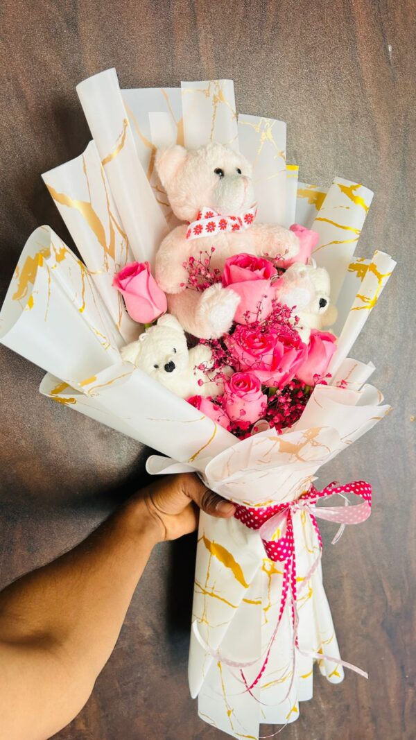 Teddy bouquet with Pink roses