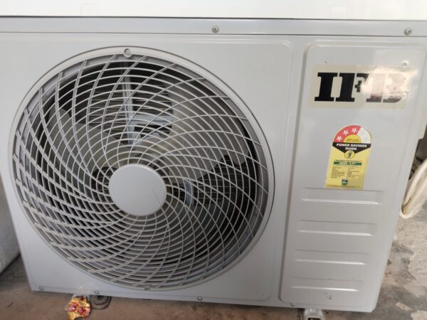 AC - Image 2