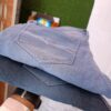 Autuntic wear jeans