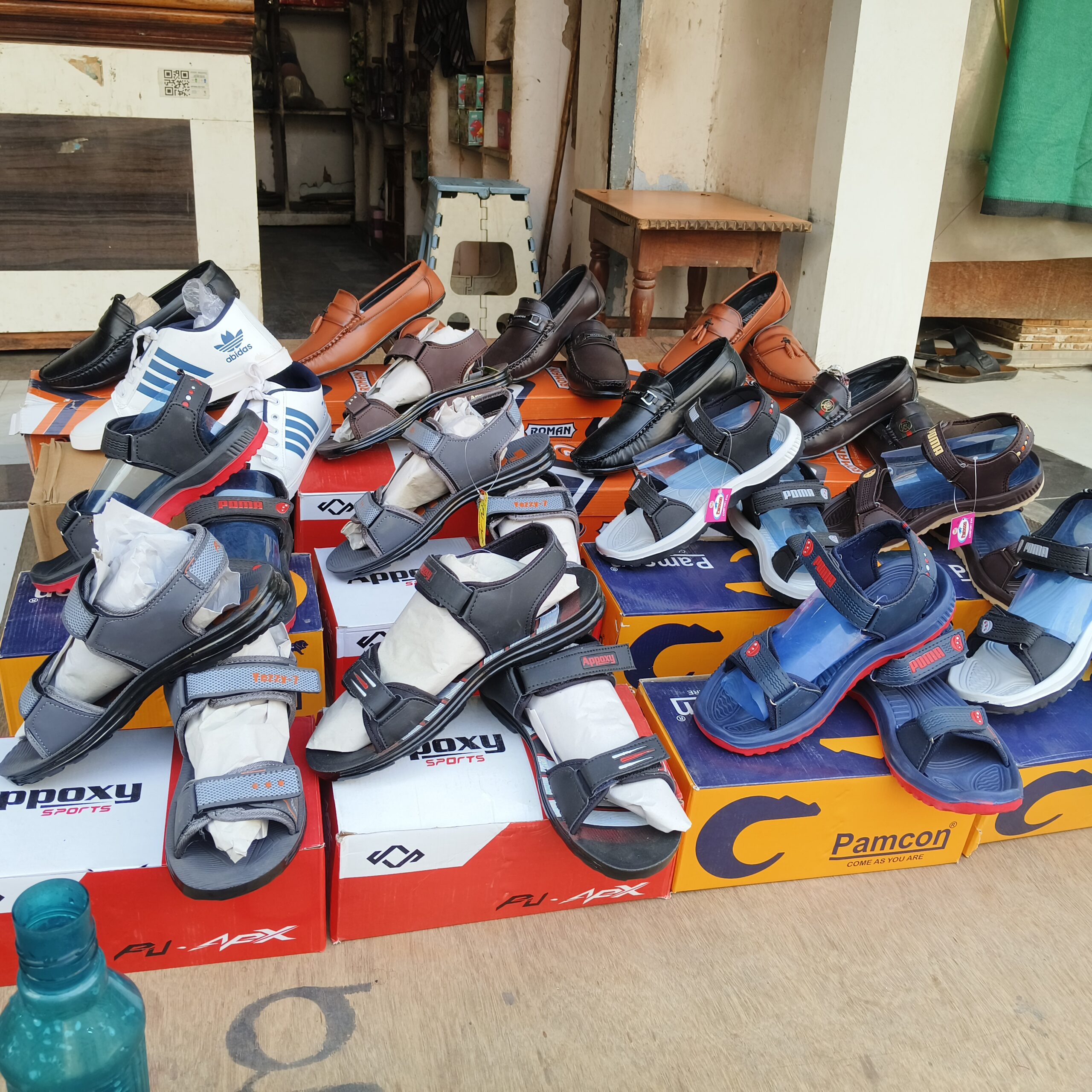 Girish footwear