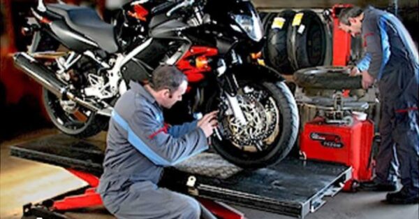 Two wheeler servicing
