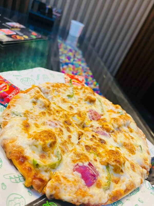 Onion capsicum pizza