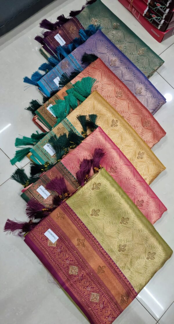 Kanchipuram saree - Image 2