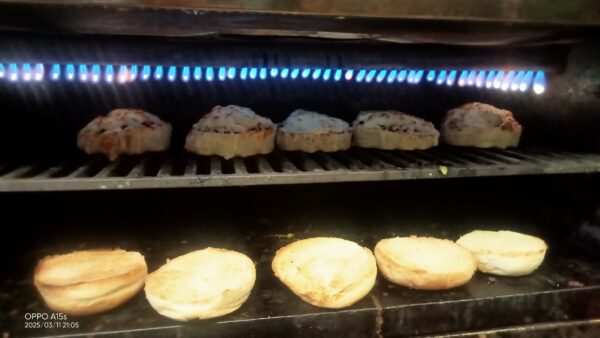 cheeg burgar,चीज बर्गर