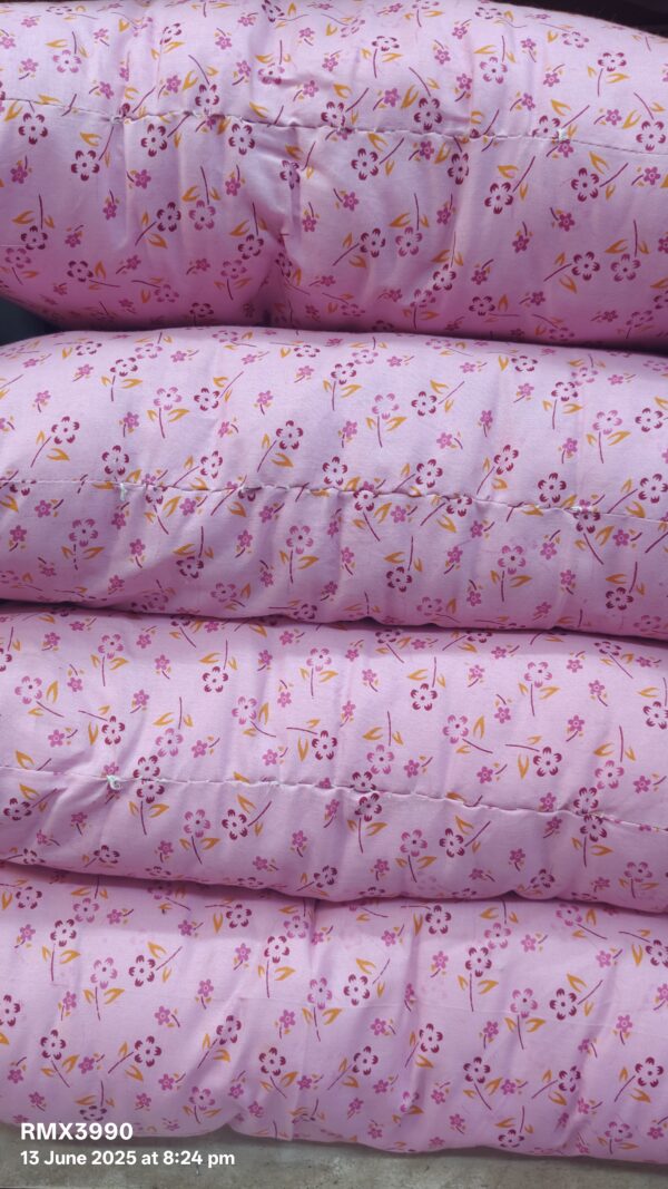 The pillows - Image 2