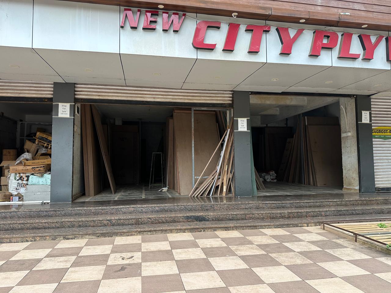 Commercial Shops for Sale at Binga Ghati, High Church Road, Karwar – Main Road Facing with Parking | RS.1,700/sq.ft - Image 2